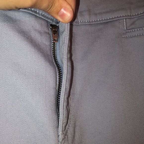 LOFT 14 High Rise High 3 Button Waist 4 Pocket Stretch Ankle Jeans in Light Blue - Picture 6 of 12